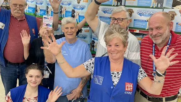 Store 320 - Griswold, CT, donates to Wings of Freedom Animal Rescue.